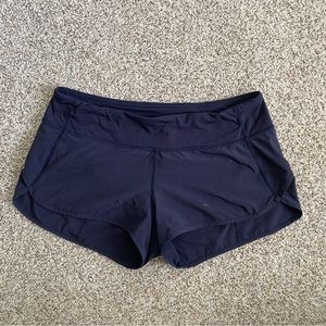 Lululemon Speed Short Low-Rise Lined 2.5" (navy, size 8)